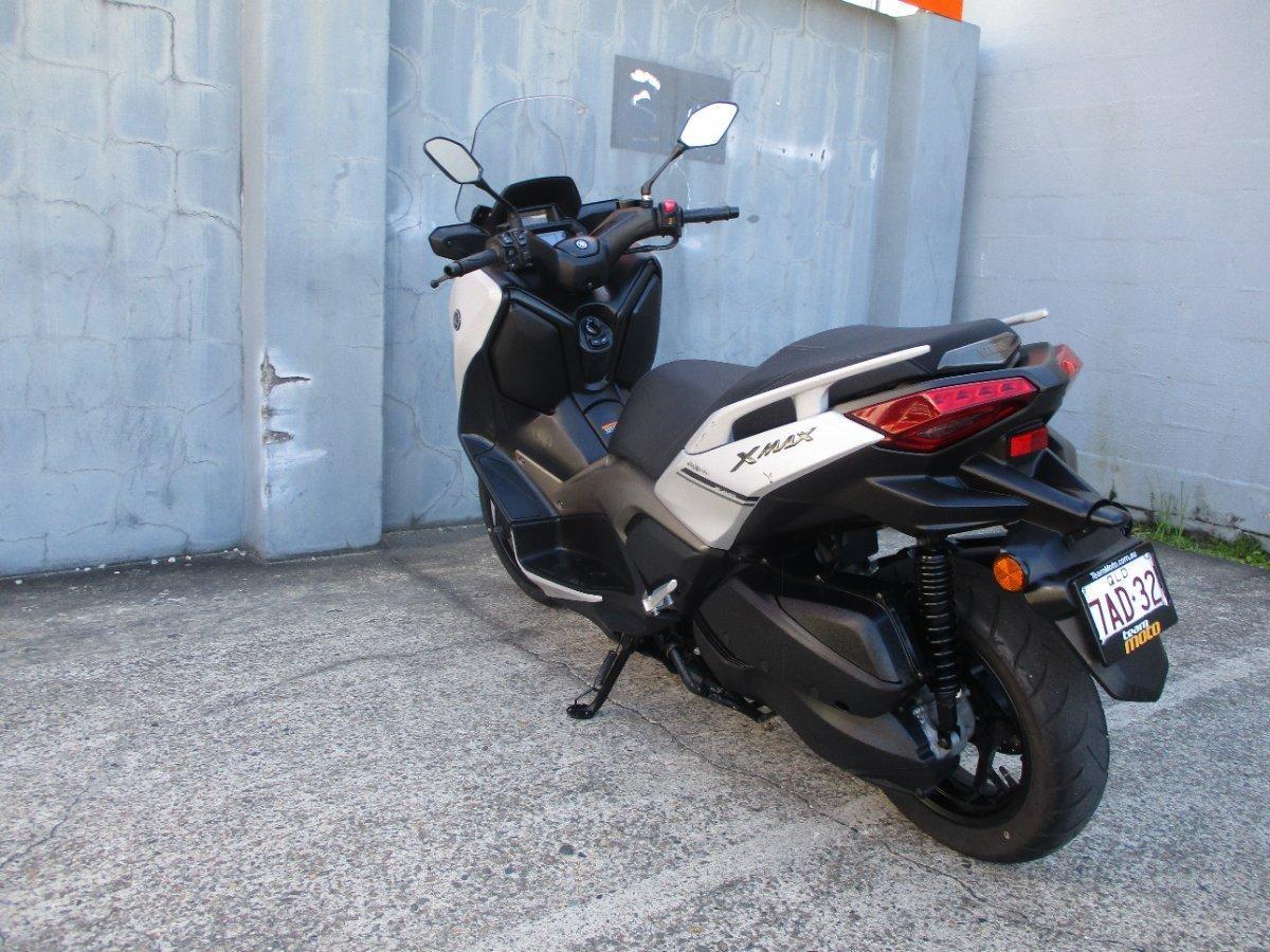 2023 YAMAHA XMAX 300 (CZD300A) SCOOTER