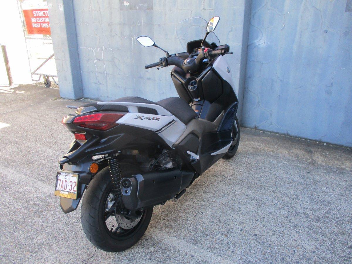 2023 YAMAHA XMAX 300 (CZD300A) SCOOTER