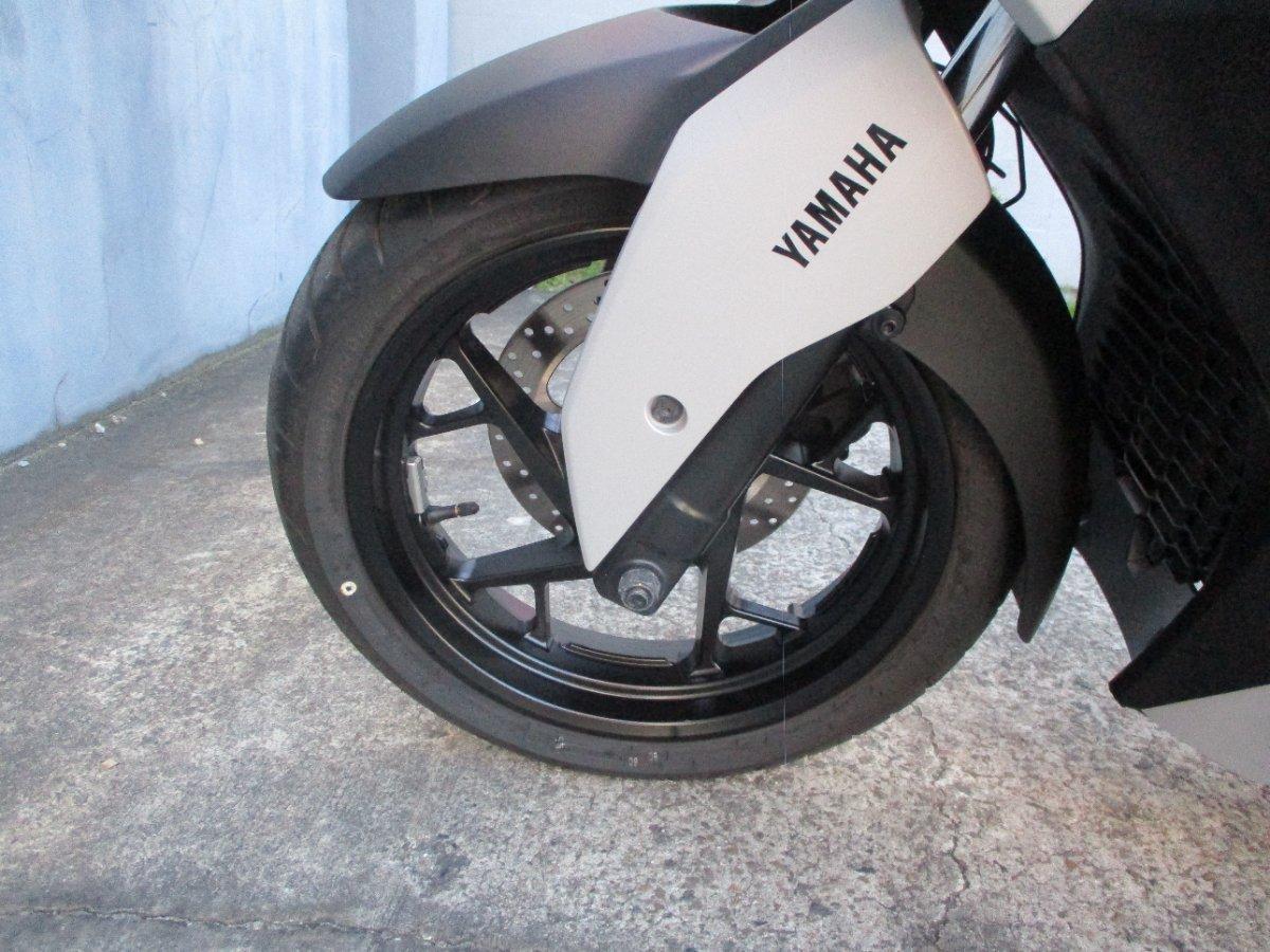 2023 YAMAHA XMAX 300 (CZD300A) SCOOTER