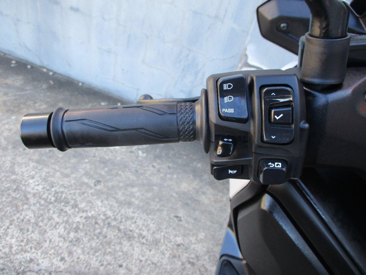 2023 YAMAHA XMAX 300 (CZD300A) SCOOTER