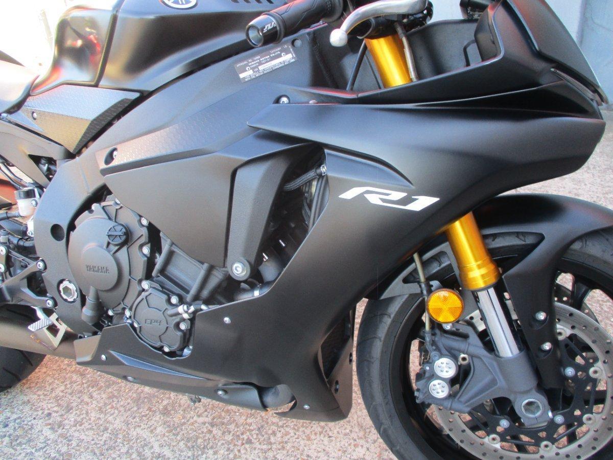 2018 YAMAHA YZF-R1 SPORTS