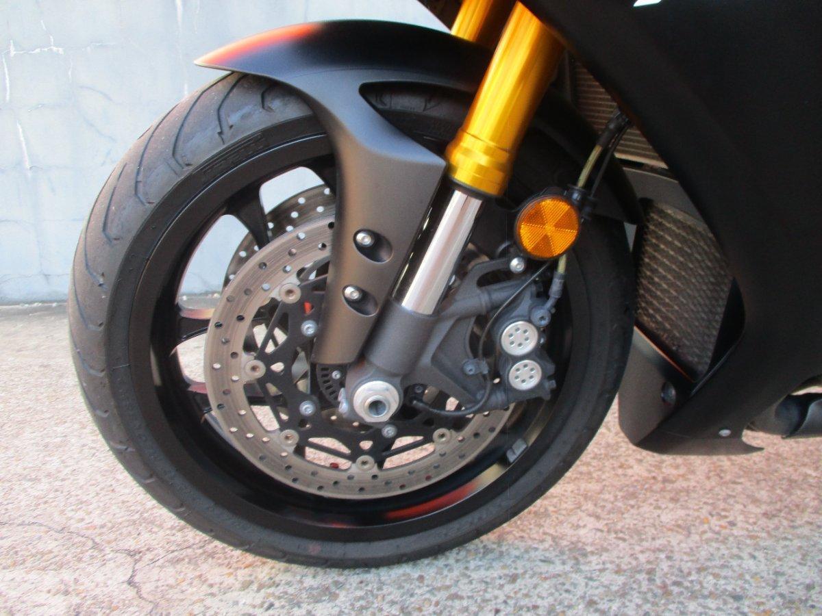 2018 YAMAHA YZF-R1 SPORTS