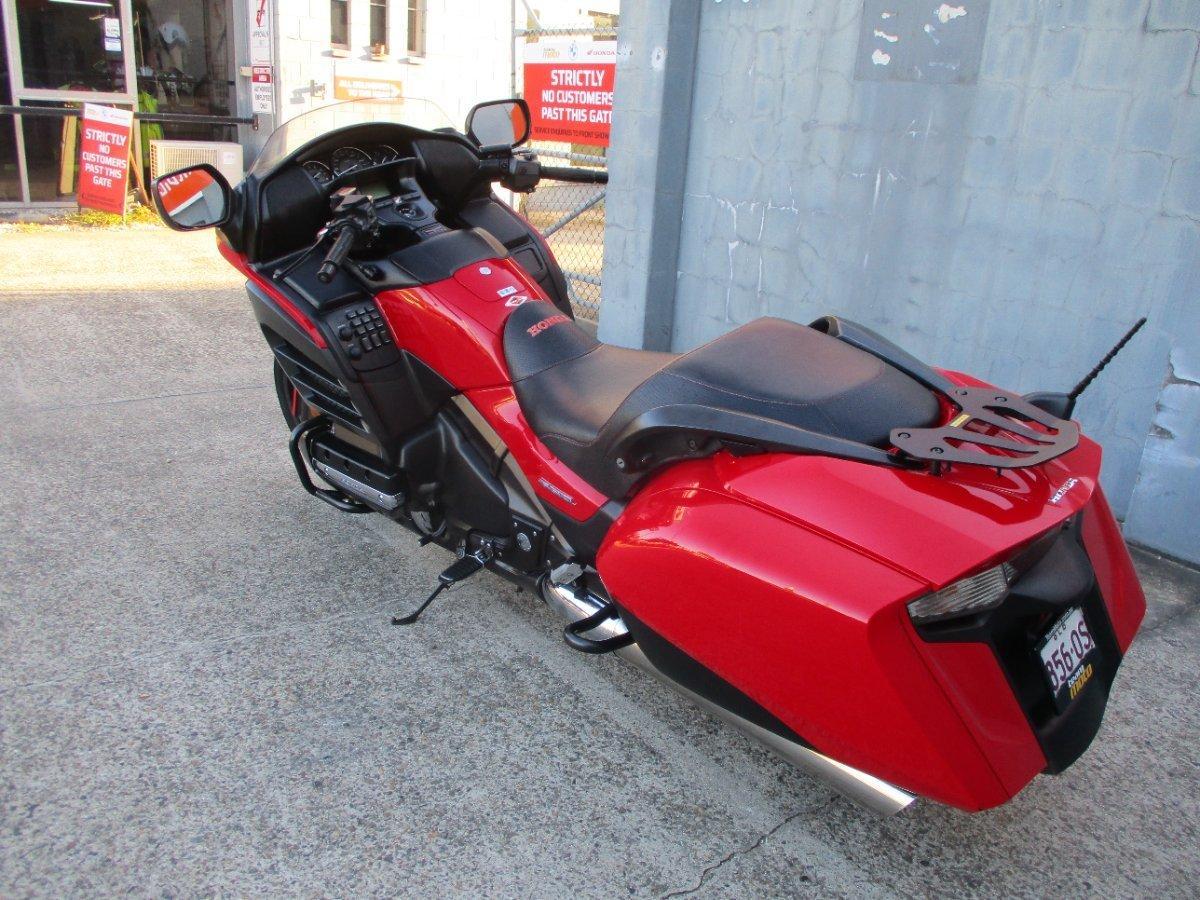 2013 HONDA GL1800B GOLDWING ROAD