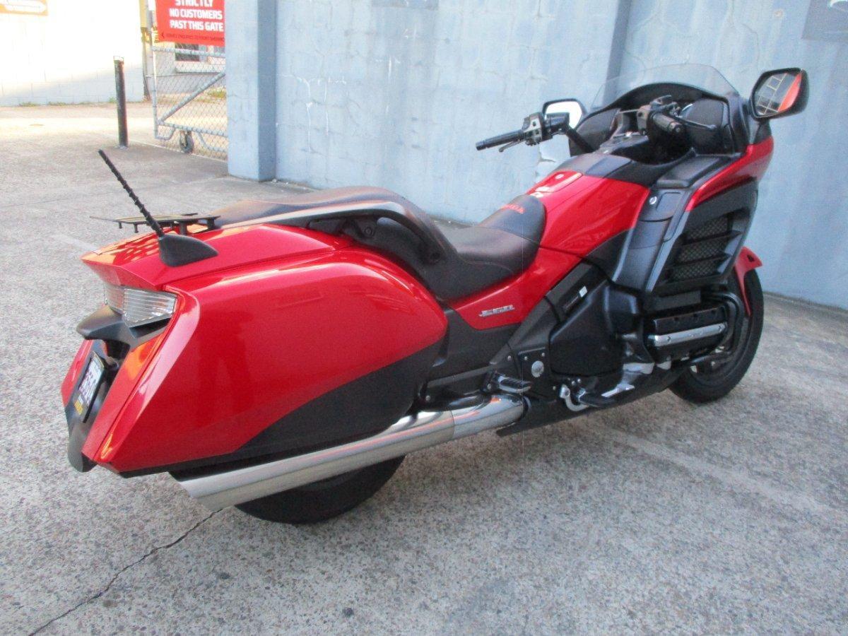 2013 HONDA GL1800B GOLDWING ROAD