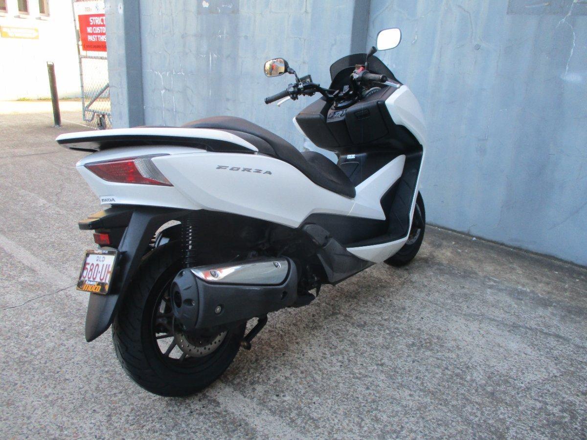 2014 HONDA NSS300 FORZA SCOOTER