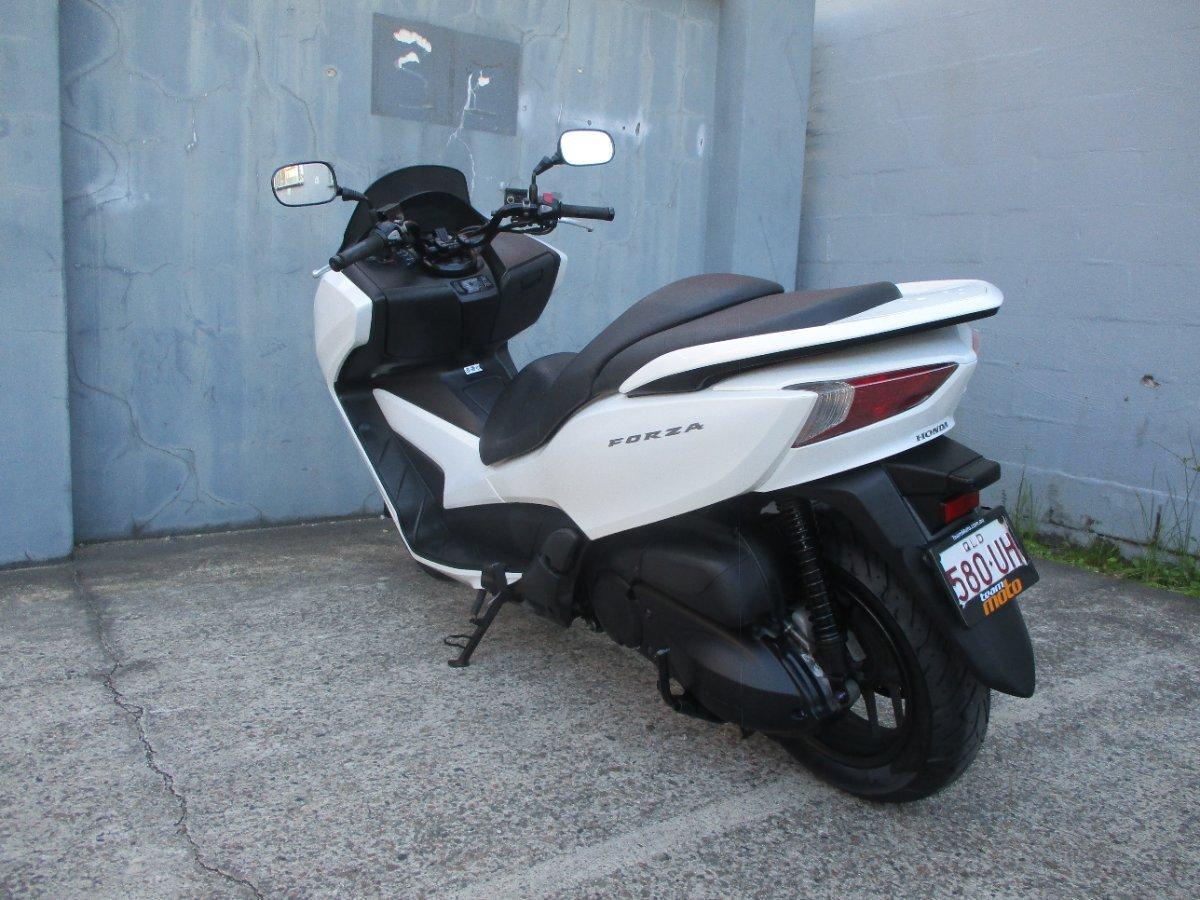 2014 HONDA NSS300 FORZA SCOOTER