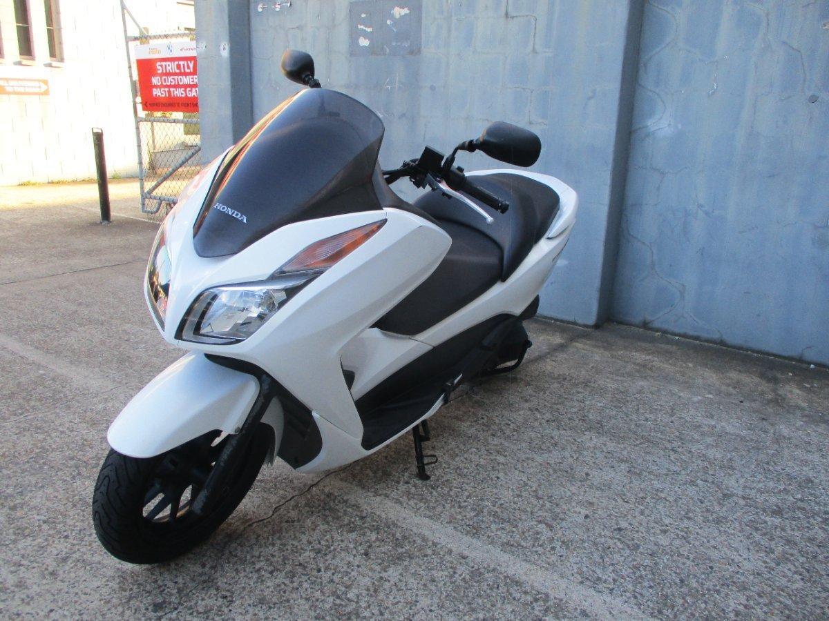 2014 HONDA NSS300 FORZA SCOOTER