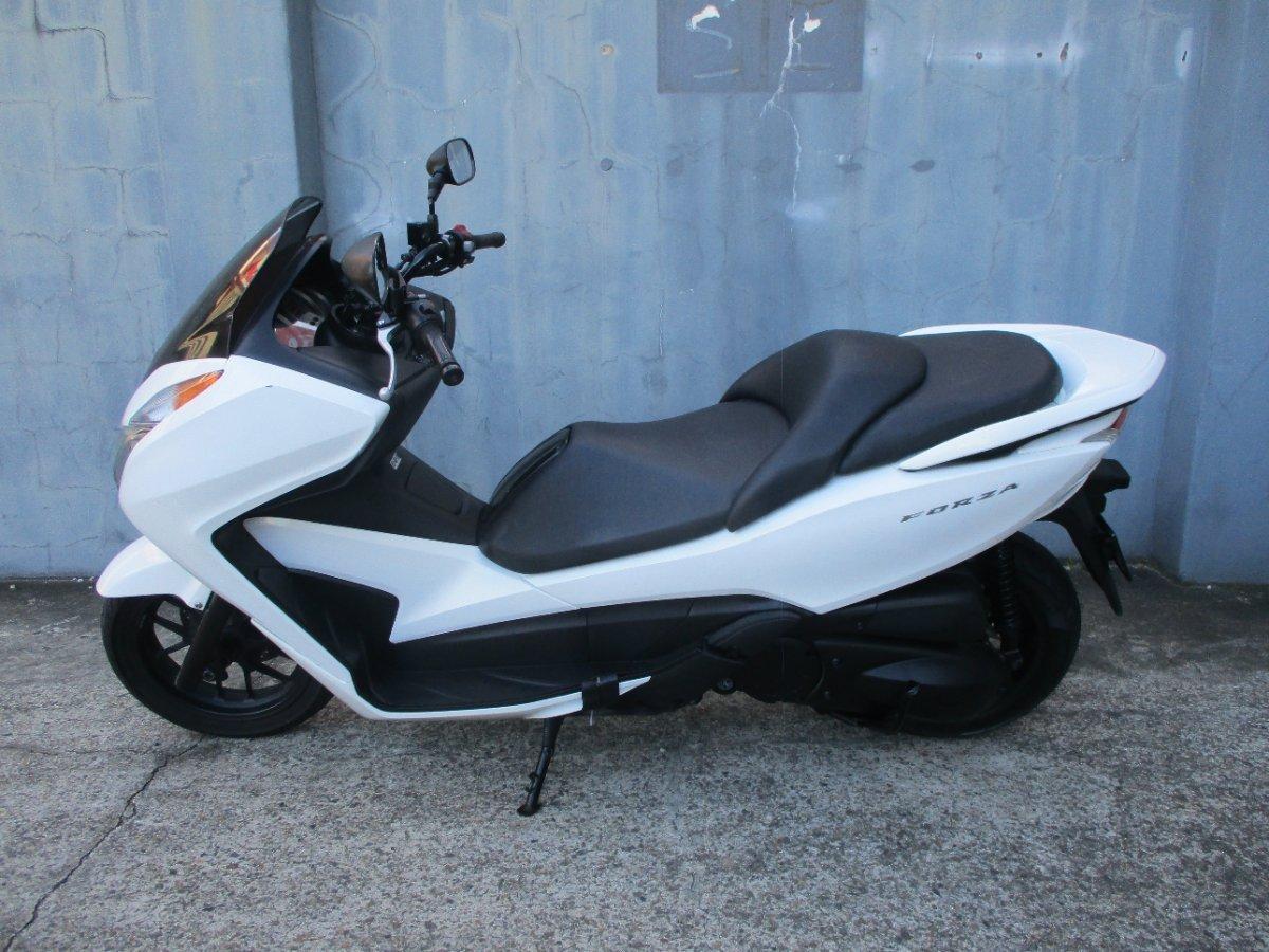 2014 HONDA NSS300 FORZA SCOOTER
