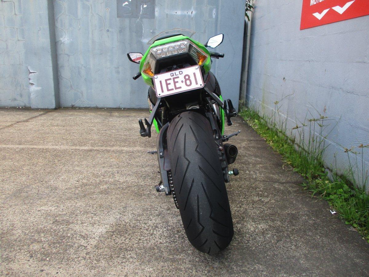 2011 KAWASAKI ZX-10R (ZX1000 NINJA) SPORTS