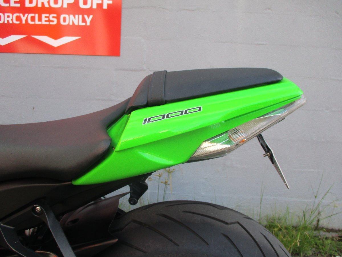 2011 KAWASAKI ZX-10R (ZX1000 NINJA) SPORTS