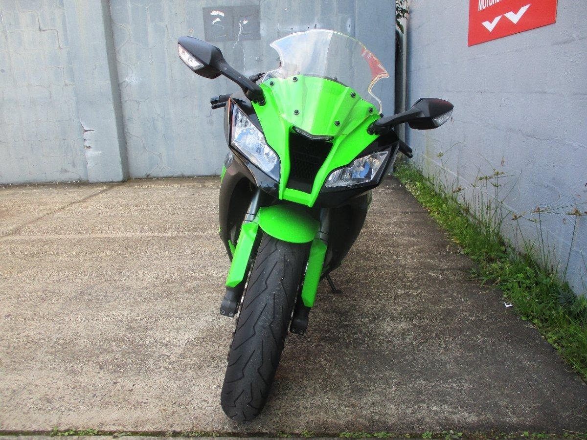 2011 KAWASAKI ZX-10R (ZX1000 NINJA) SPORTS