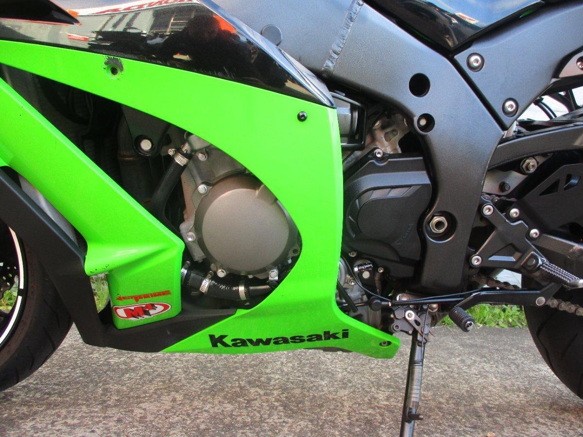 2011 KAWASAKI ZX-10R (ZX1000 NINJA) SPORTS