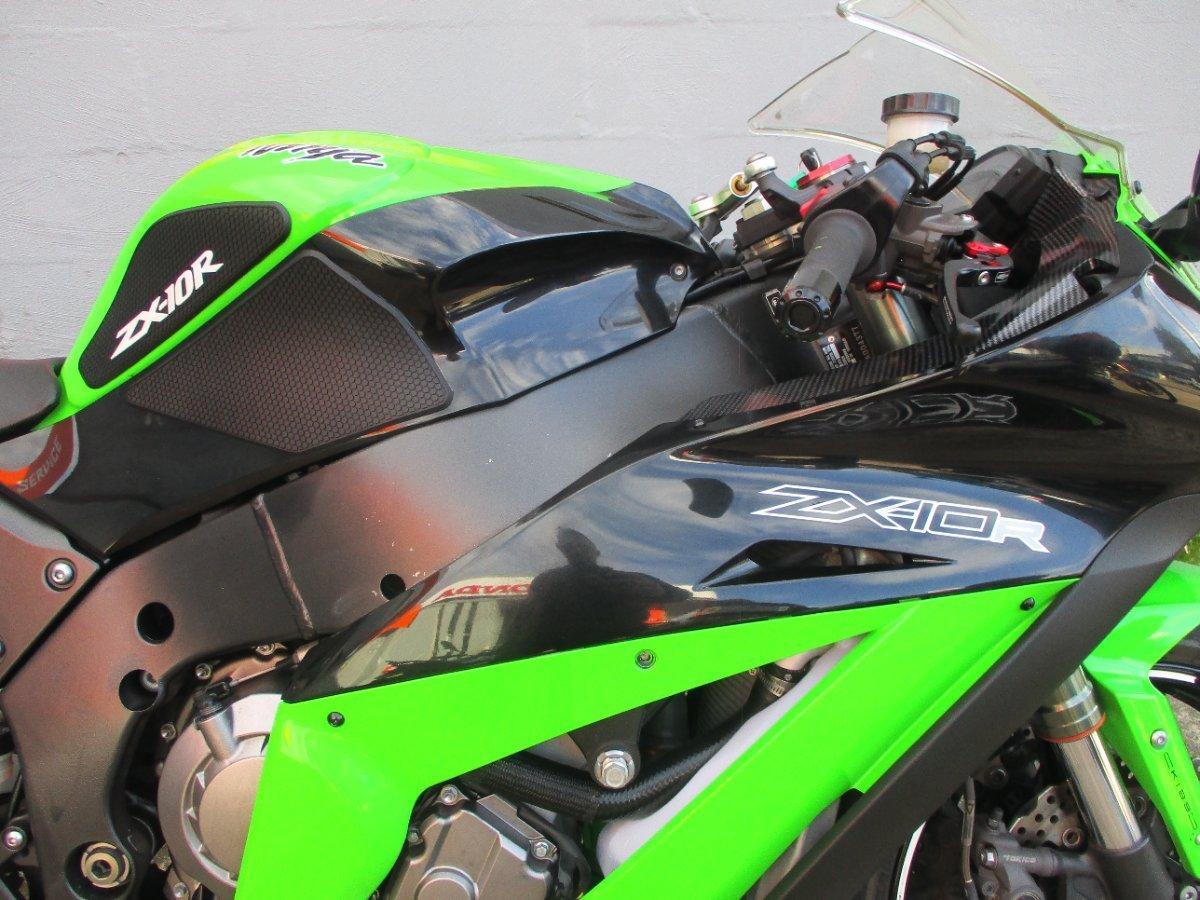 2011 KAWASAKI ZX-10R (ZX1000 NINJA) SPORTS