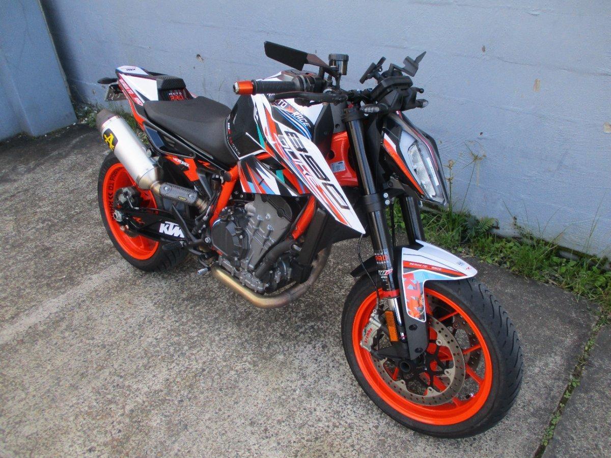 2020 KTM 890 DUKE R ROAD