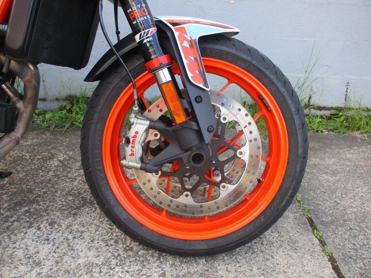 2020 KTM 890 DUKE R ROAD