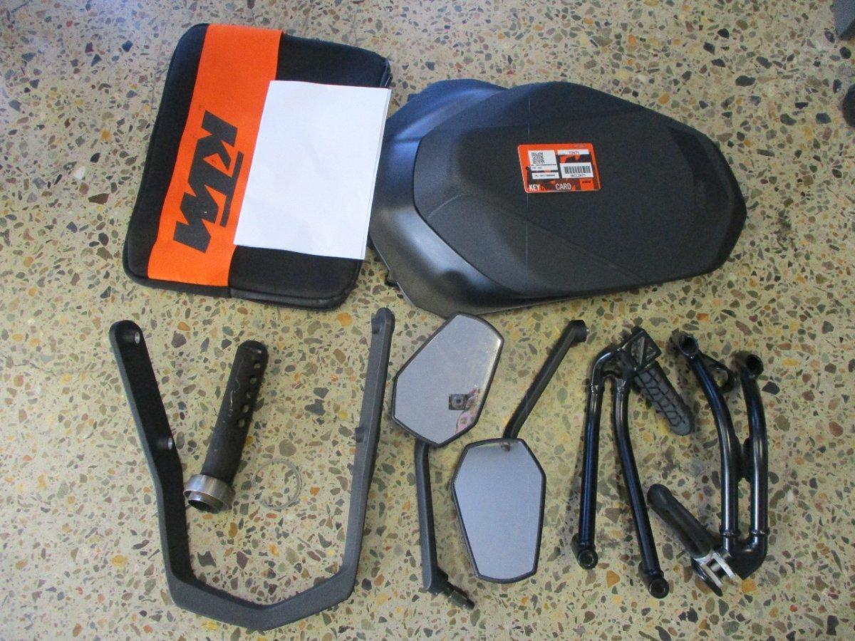 2020 KTM 890 DUKE R ROAD