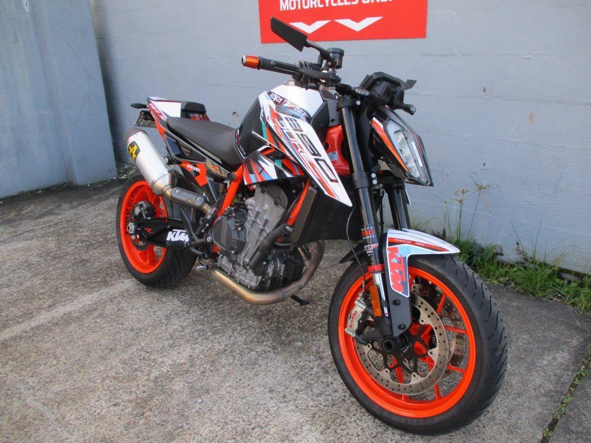 2020 KTM 890 DUKE R ROAD