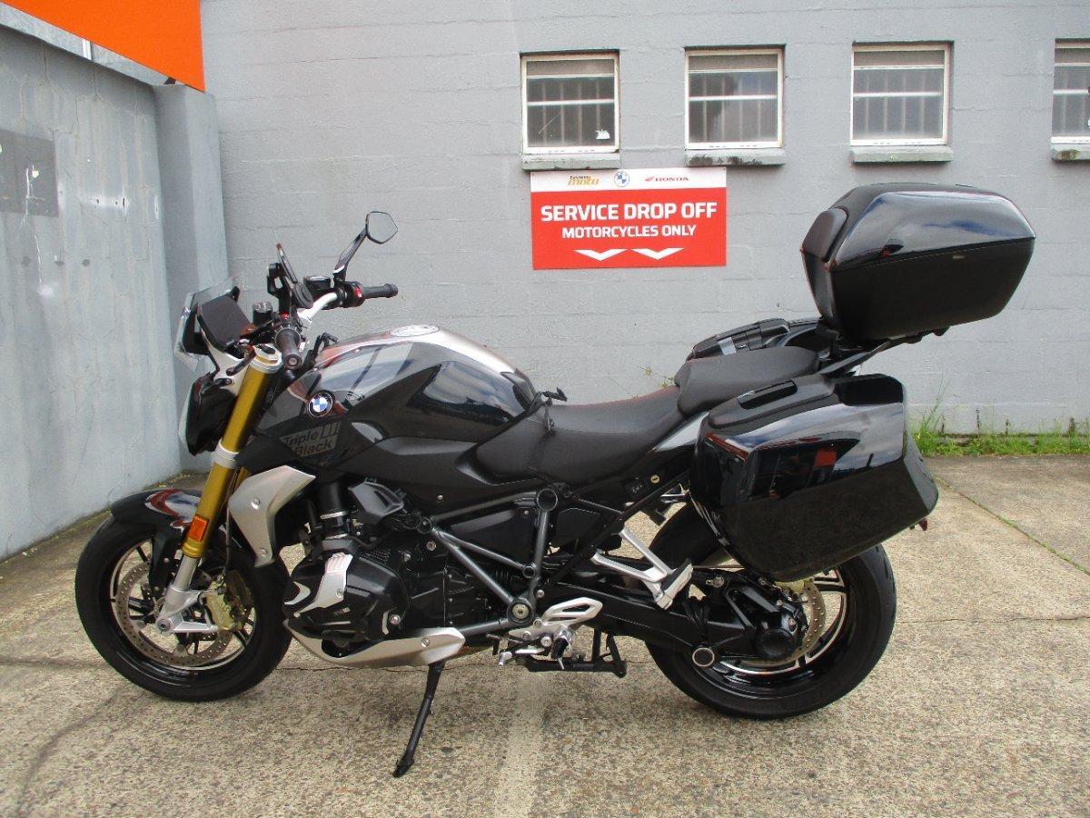 2023 BMW R 1250 R TRIPLE BLACK ROAD