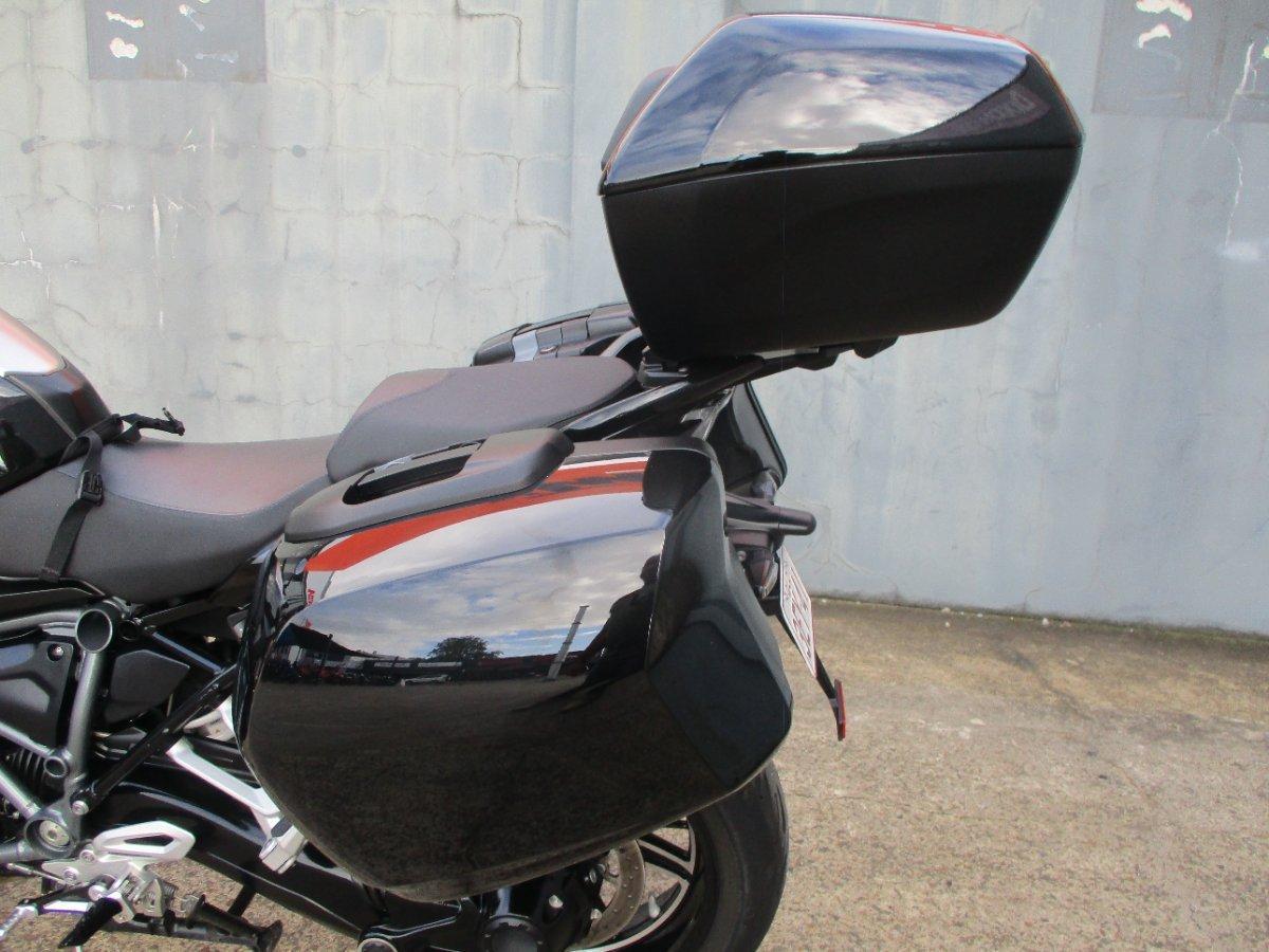 2023 BMW R 1250 R TRIPLE BLACK ROAD