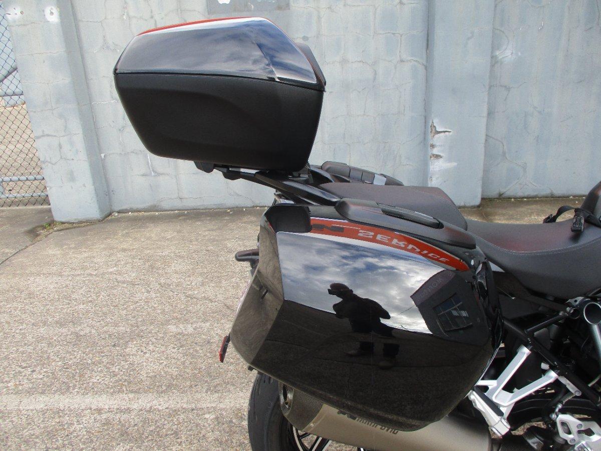 2023 BMW R 1250 R TRIPLE BLACK ROAD