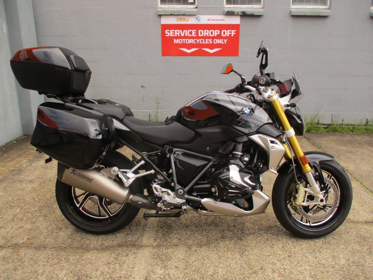 2023 BMW R 1250 R TRIPLE BLACK ROAD