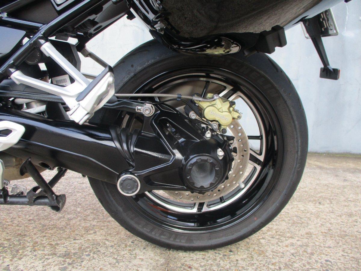 2023 BMW R 1250 R TRIPLE BLACK ROAD