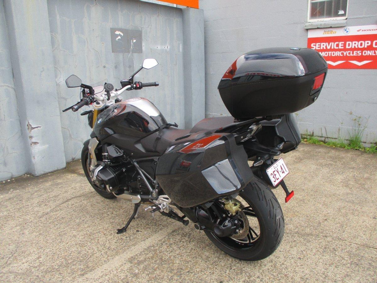 2023 BMW R 1250 R TRIPLE BLACK ROAD