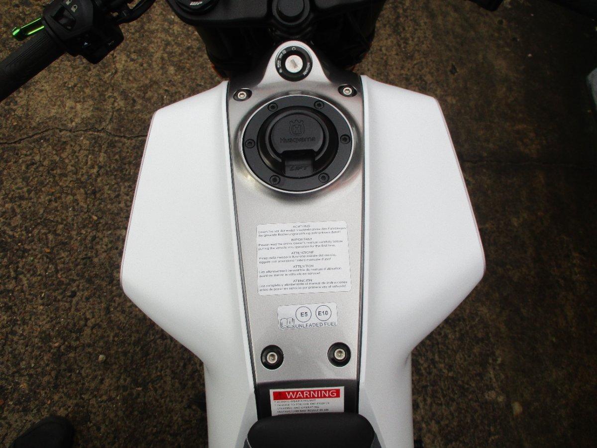 2022 HUSQVARNA VITPILEN 401 ROAD