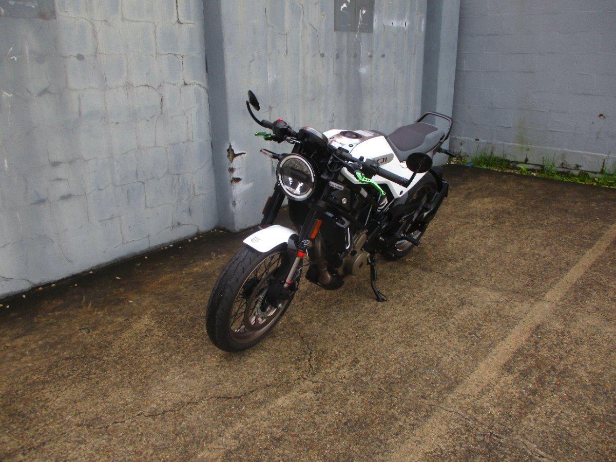 2022 HUSQVARNA VITPILEN 401 ROAD
