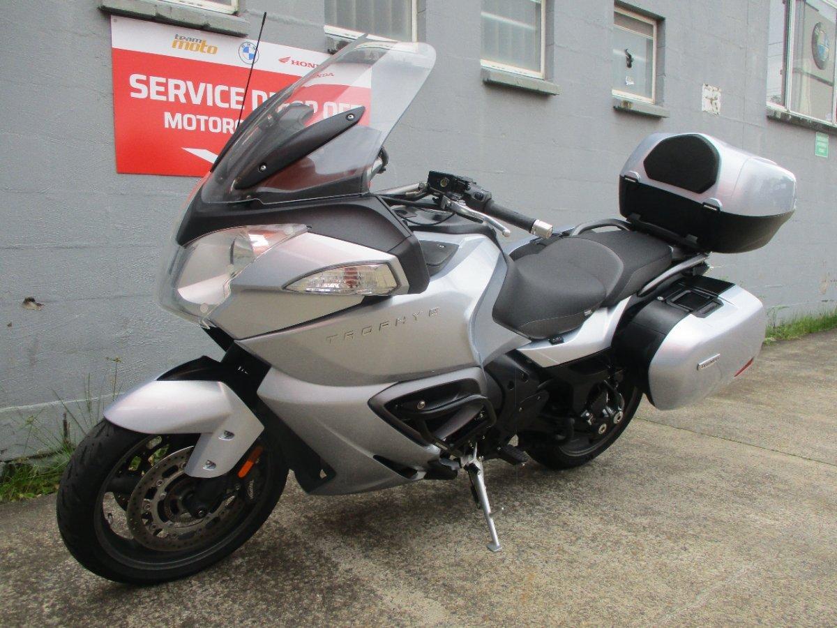 2013 TRIUMPH TROPHY SE ROAD