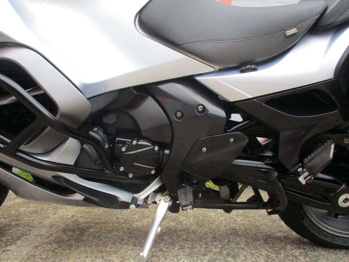 2013 TRIUMPH TROPHY SE ROAD