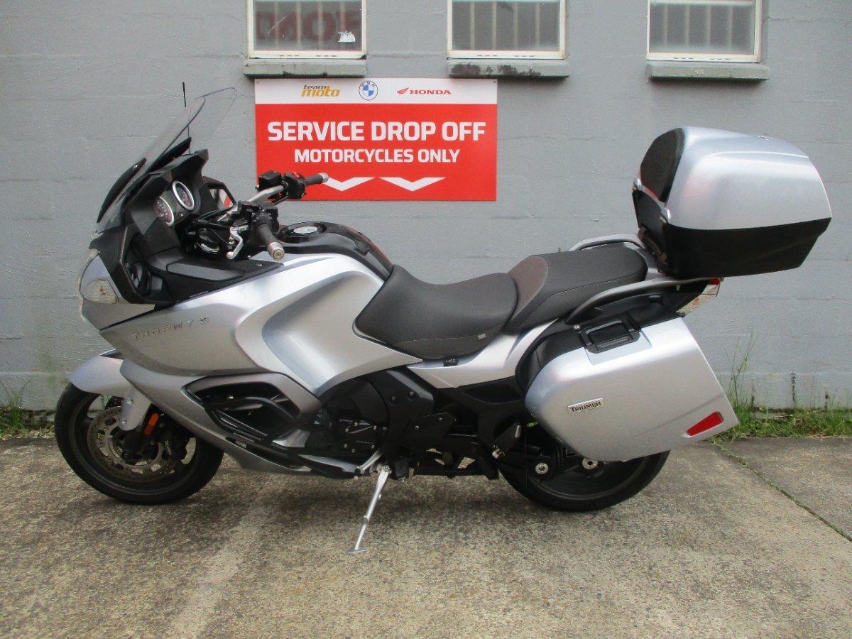 2013 TRIUMPH TROPHY SE ROAD