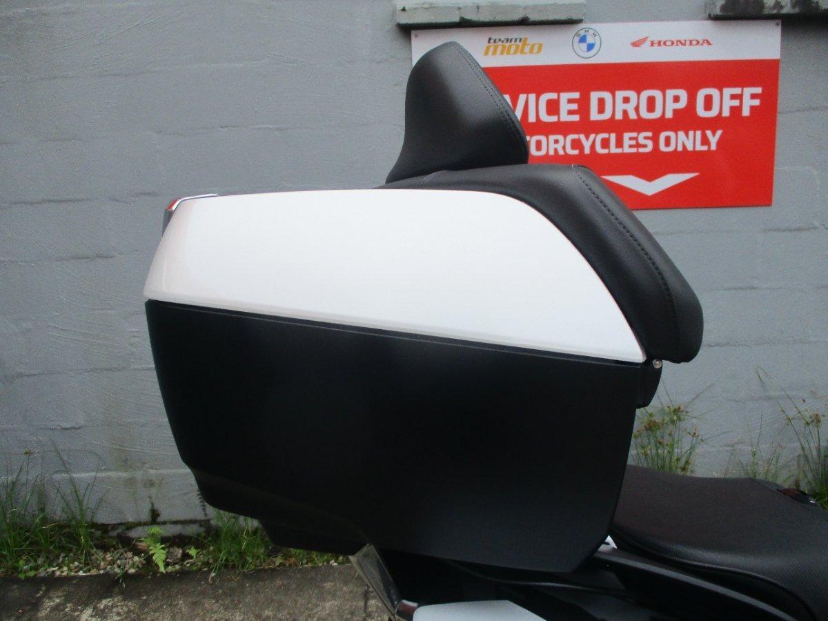 2022 BMW K 1600 GT ROAD