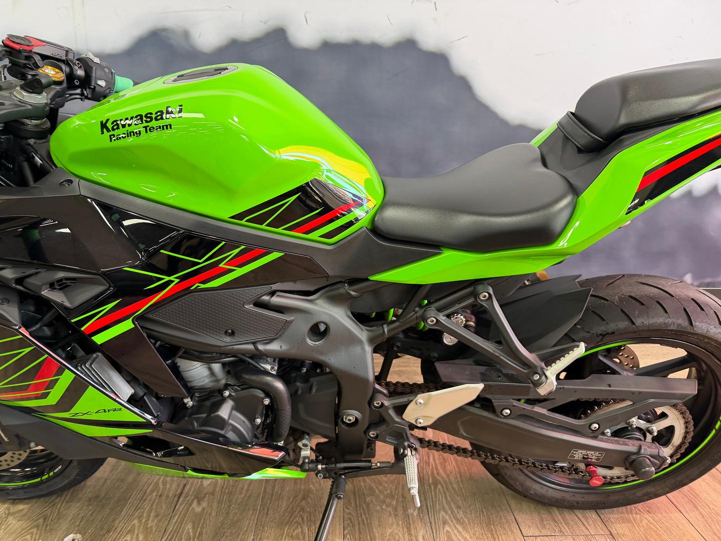 2024 KAWASAKI NINJA 400 ZX-4RR KRT SPORTS