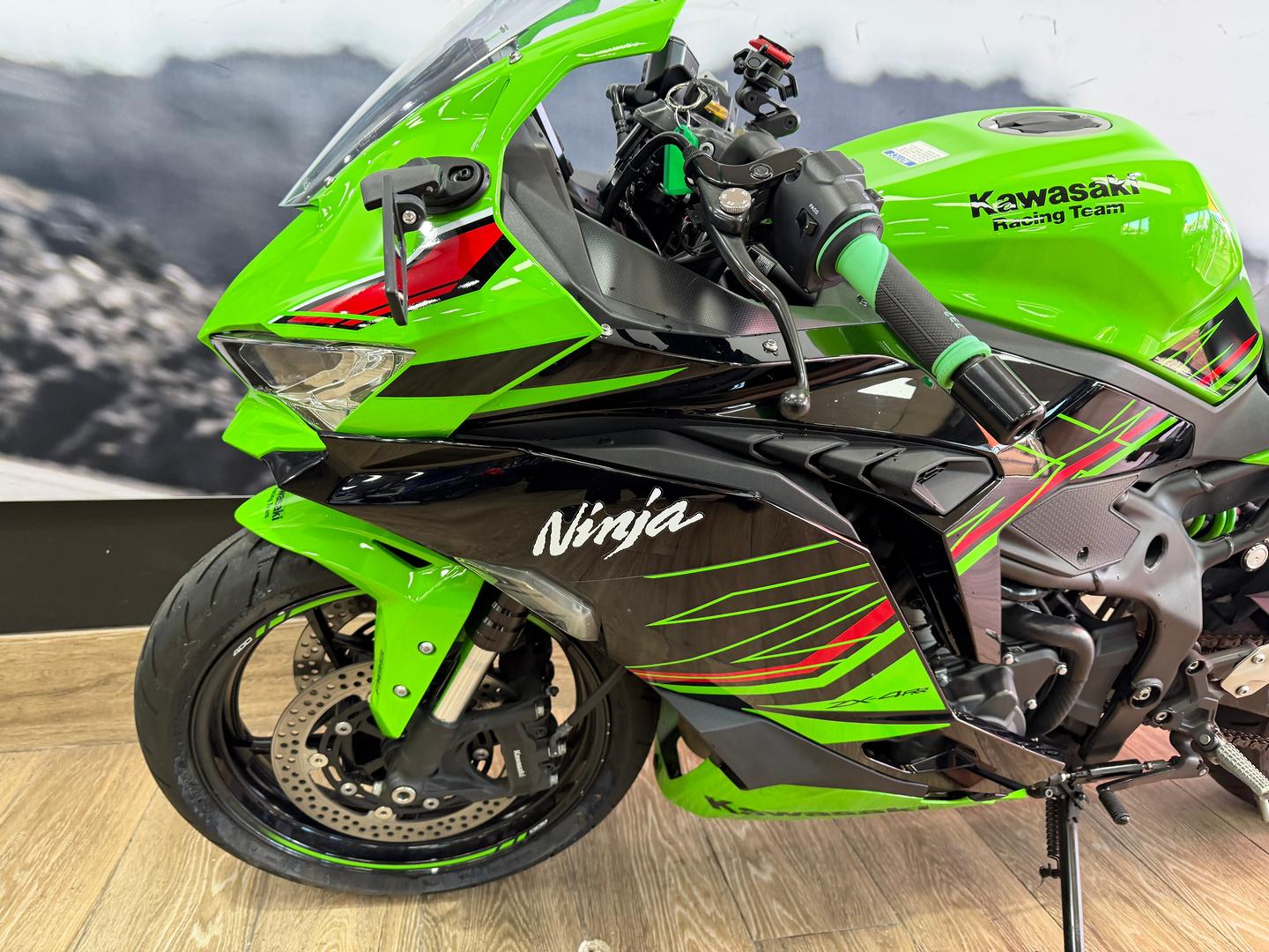 2024 KAWASAKI NINJA 400 ZX-4RR KRT SPORTS