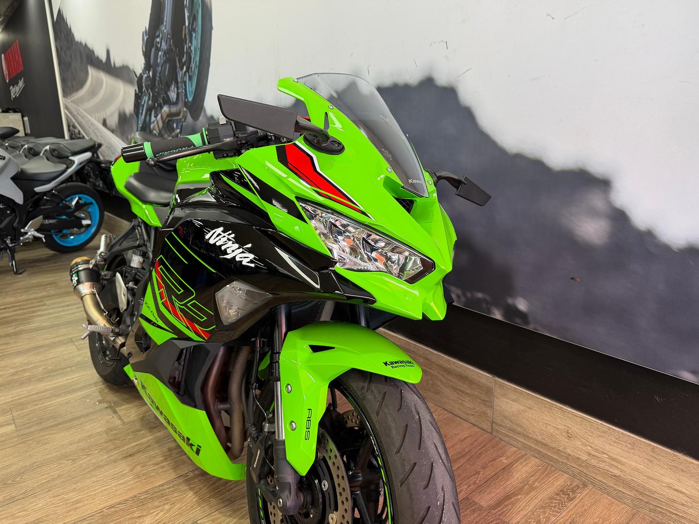 2024 KAWASAKI NINJA 400 ZX-4RR KRT SPORTS