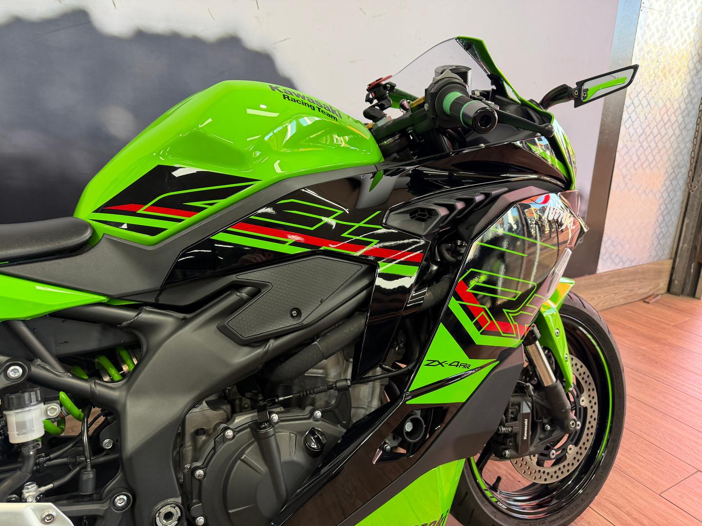 2024 KAWASAKI NINJA 400 ZX-4RR KRT SPORTS
