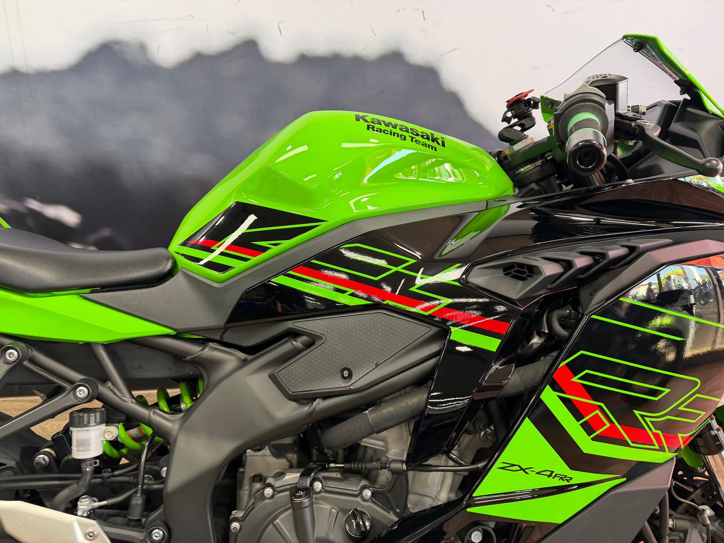 2024 KAWASAKI NINJA 400 ZX-4RR KRT SPORTS