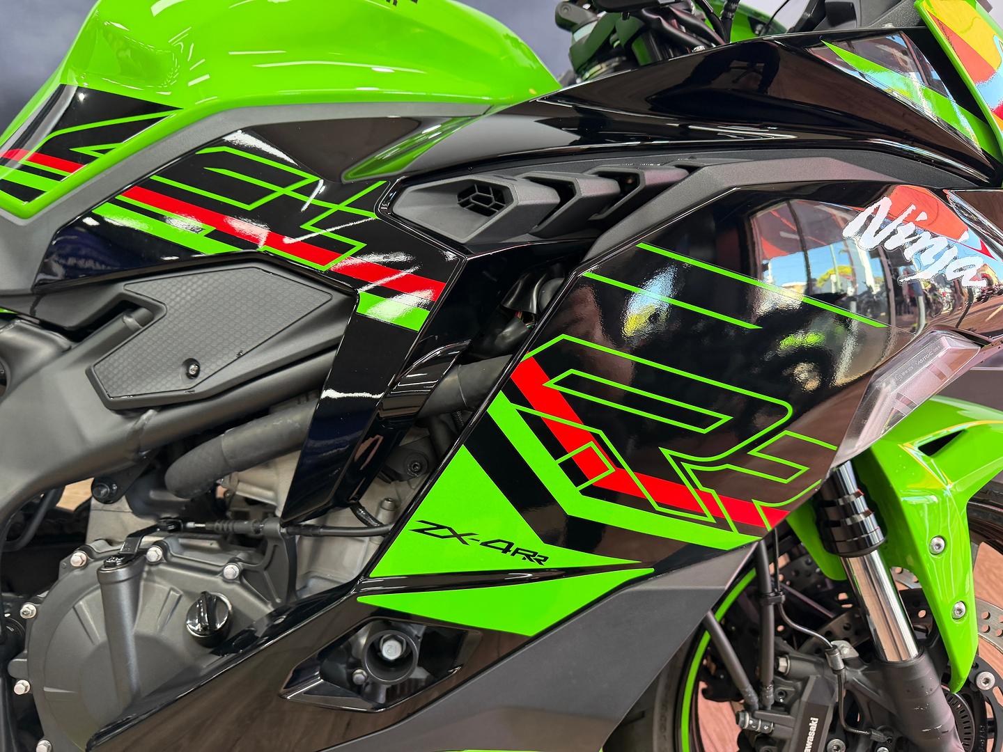 2024 KAWASAKI NINJA 400 ZX-4RR KRT SPORTS