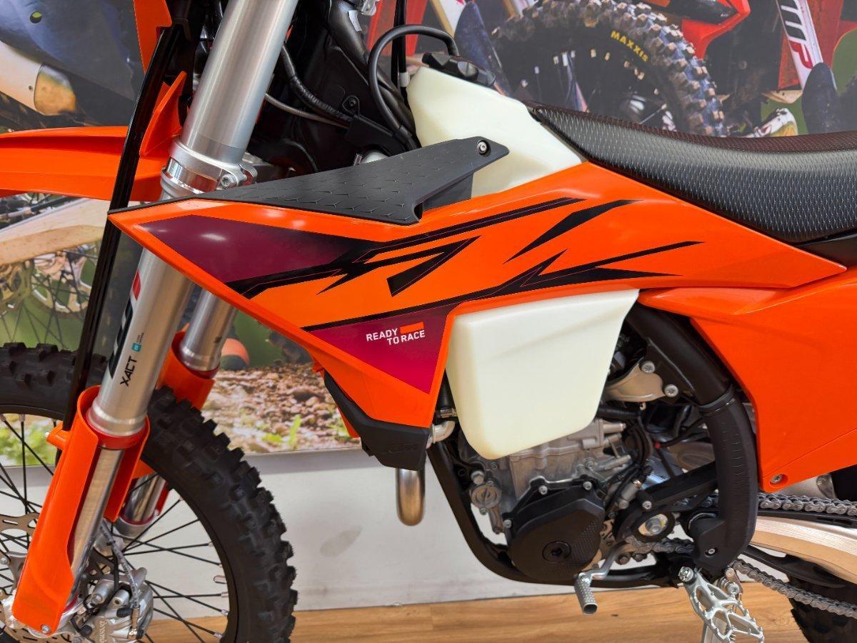 2026 KTM 450 EXC-F SIX DAYS ENDURO