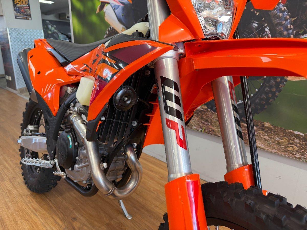 2026 KTM 450 EXC-F SIX DAYS ENDURO