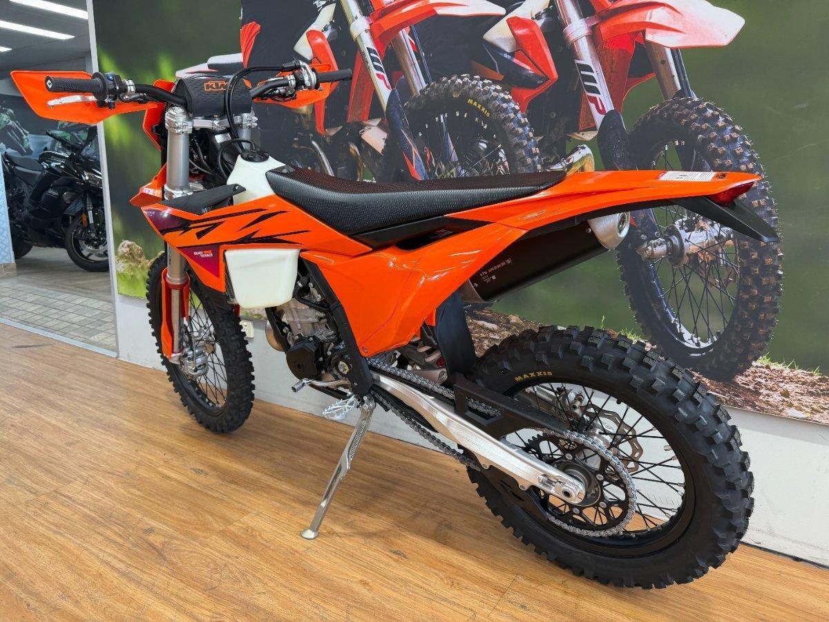 2026 KTM 450 EXC-F SIX DAYS ENDURO