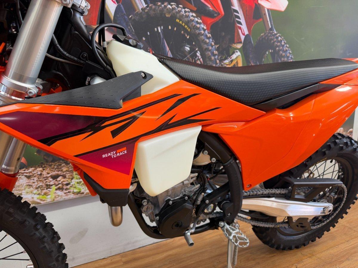 2026 KTM 450 EXC-F SIX DAYS ENDURO