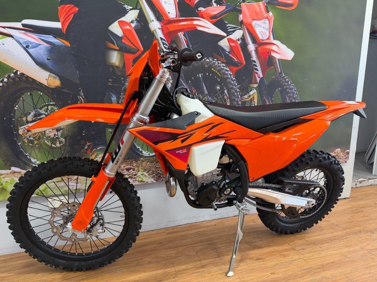 2026 KTM 450 EXC-F SIX DAYS ENDURO