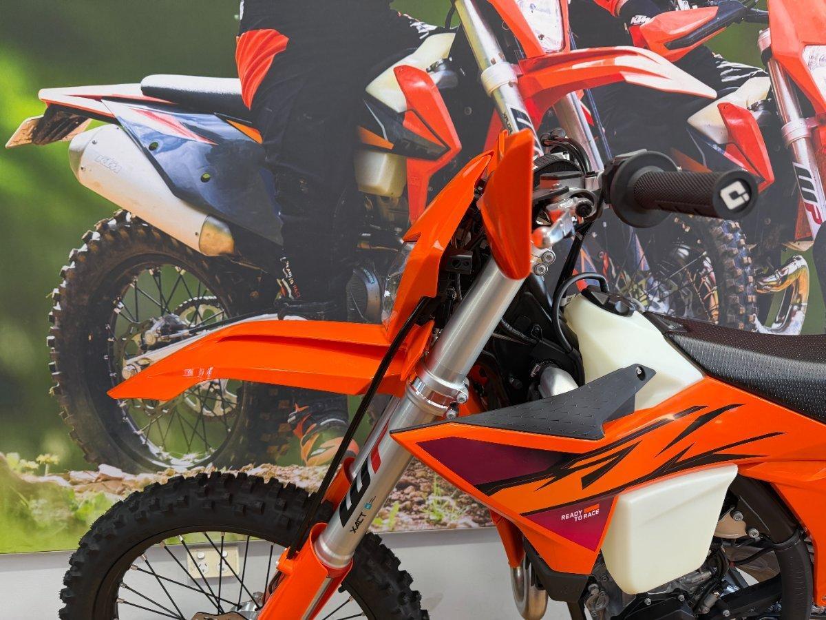 2026 KTM 450 EXC-F SIX DAYS ENDURO