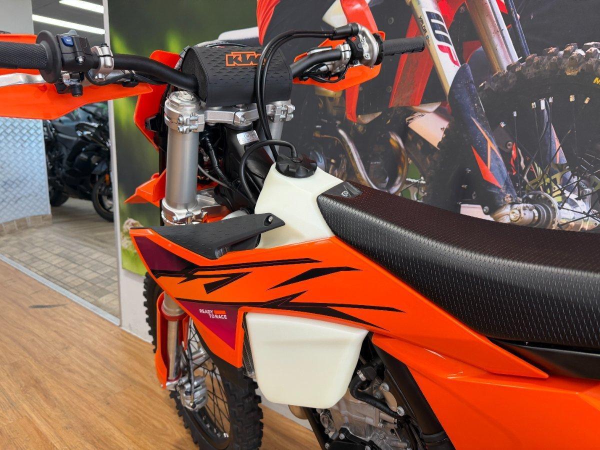 2026 KTM 450 EXC-F SIX DAYS ENDURO