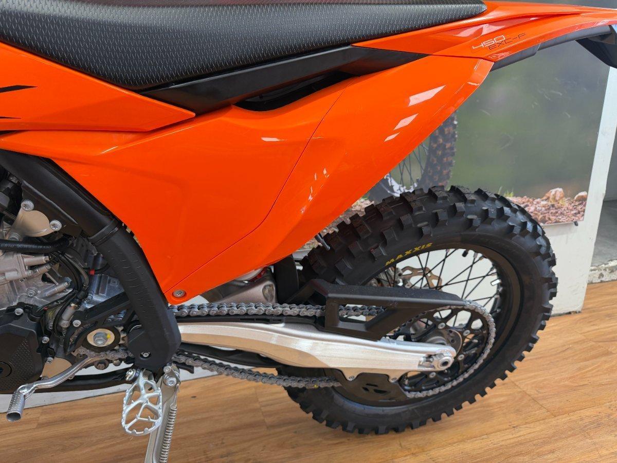 2026 KTM 450 EXC-F SIX DAYS ENDURO
