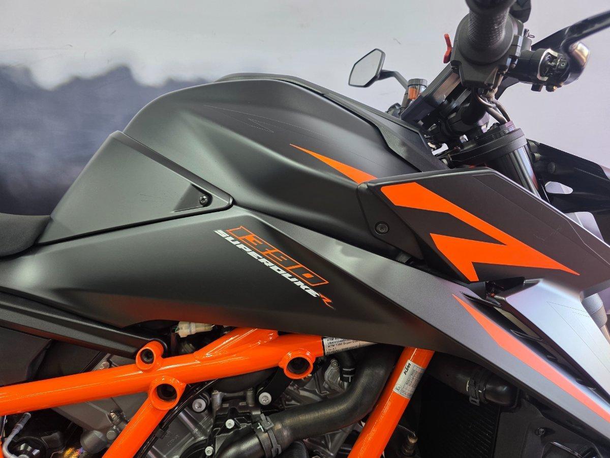 2024 KTM 1390 SUPER DUKE R EVO SPORTS