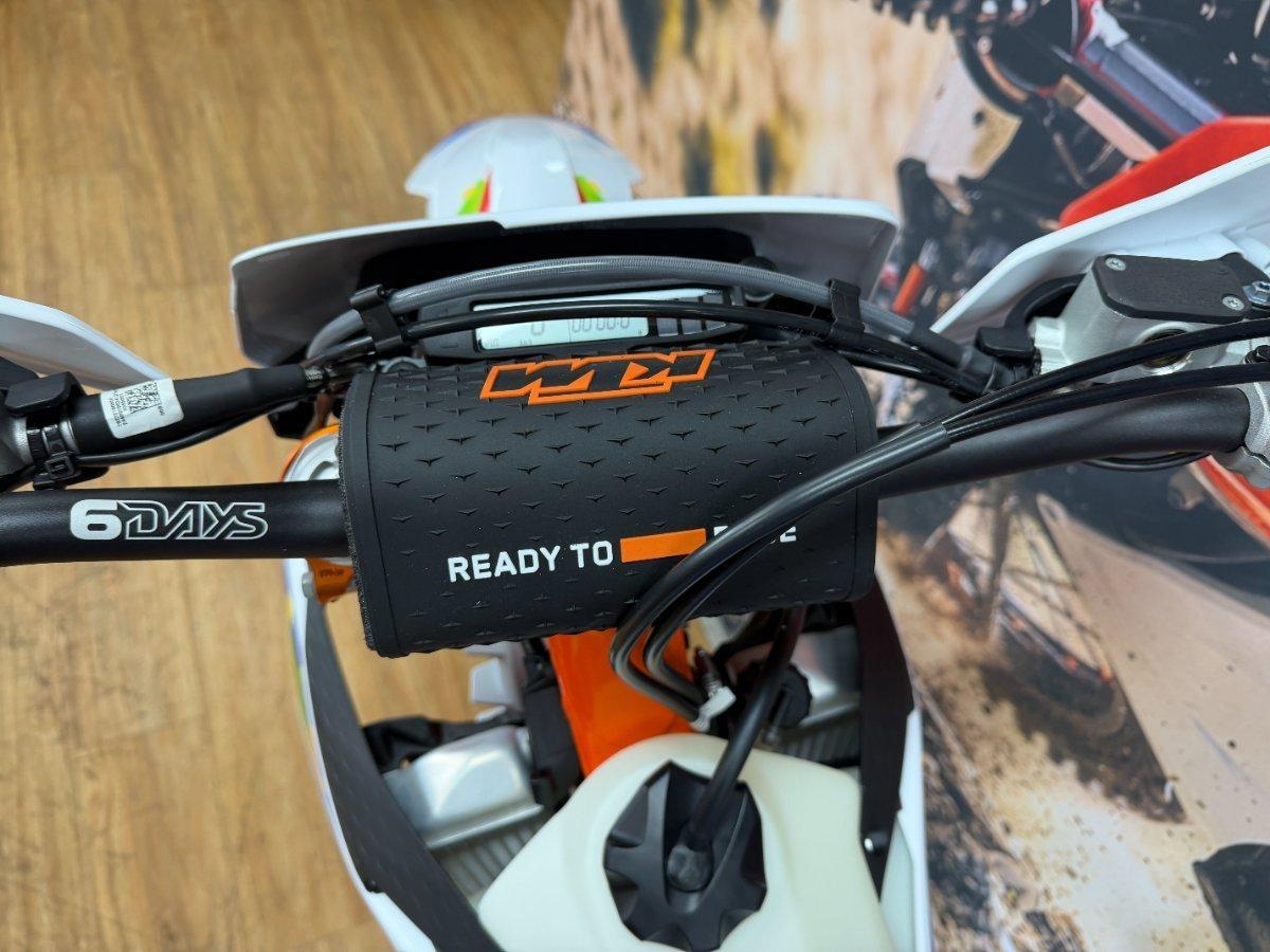 2026 KTM 350 EXC-F SIX DAYS ENDURO