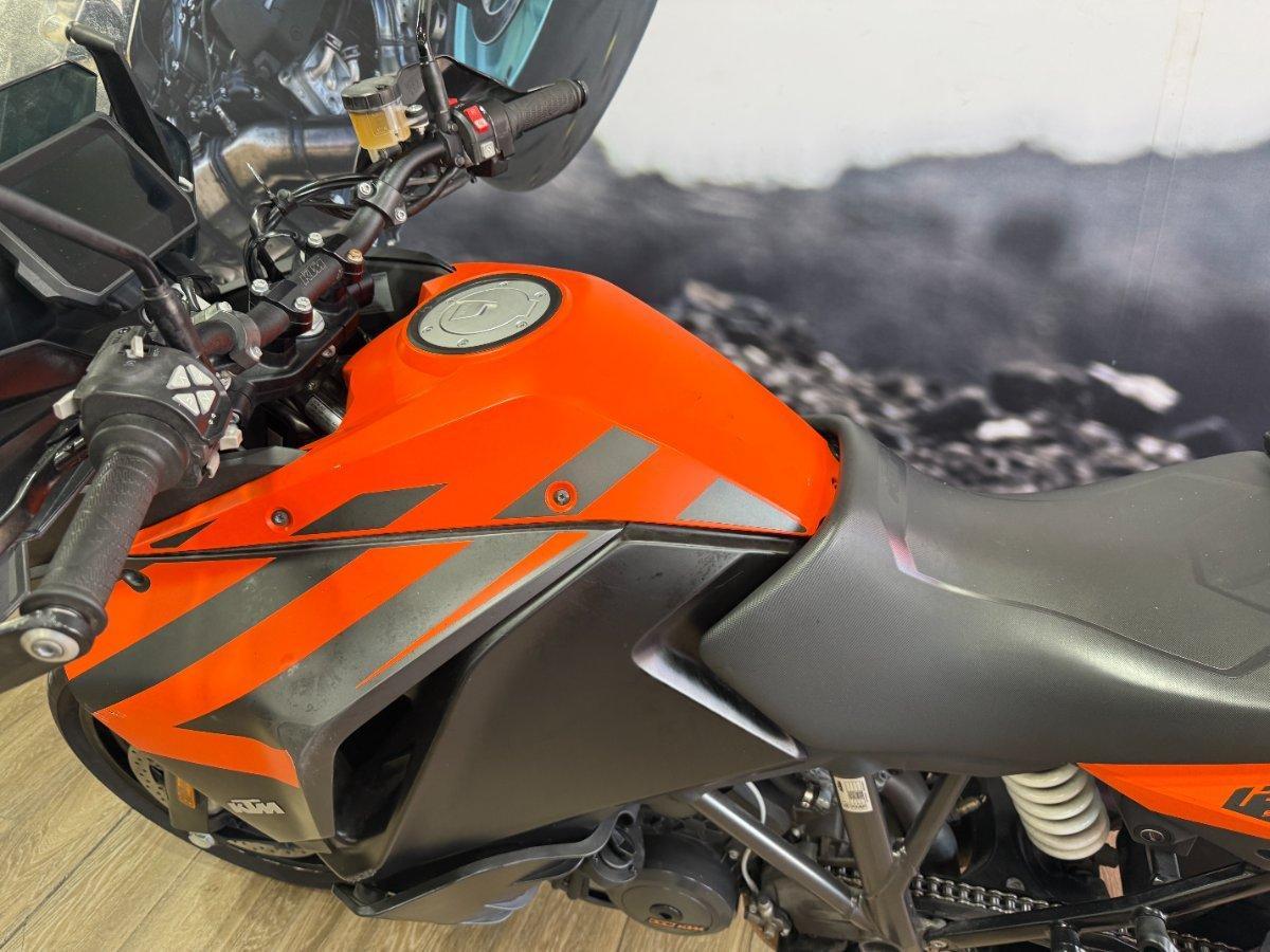 2020 KTM SUPER ADVENTURE S DUAL SPORTS